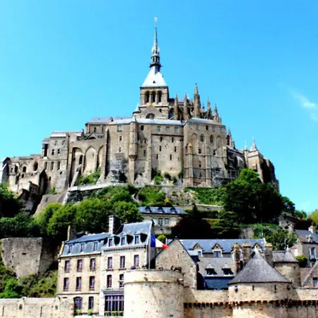 Prázdninový dům 4 Bed Barn Sleeps 8 Private Pool Chattemoue *